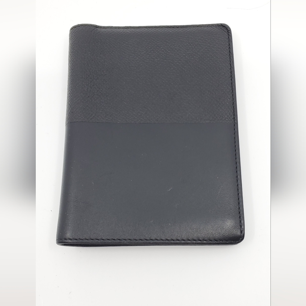 Hermes Manhattan Compact Wallet.